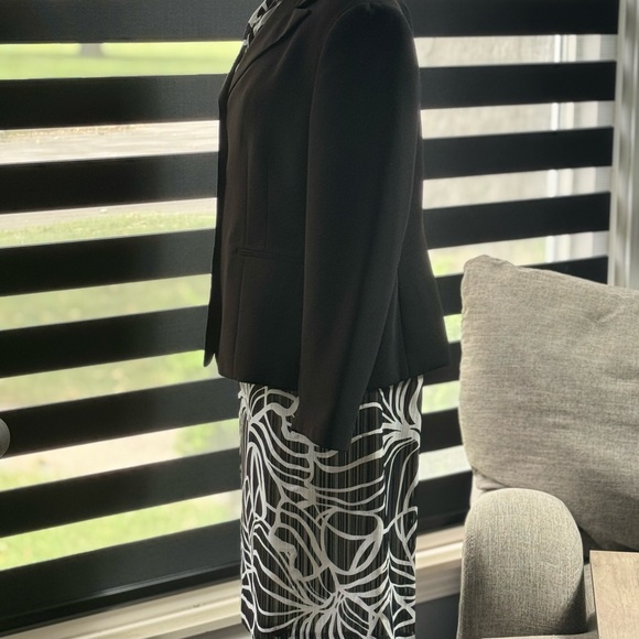 Collections for Le Suit Women’s 3pc Skirt Set Black & White Size 14P - Picture 2 of 16